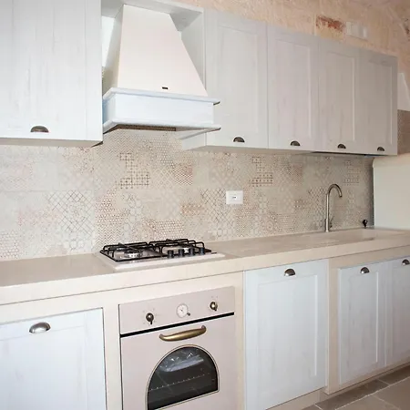 Tower House In Puglia With Pool בית נופש צ'יסטרנינו