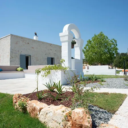 Feriehus Tower House In Puglia With Pool