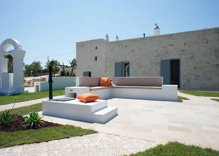 Tower House In Puglia With Pool Cisternino