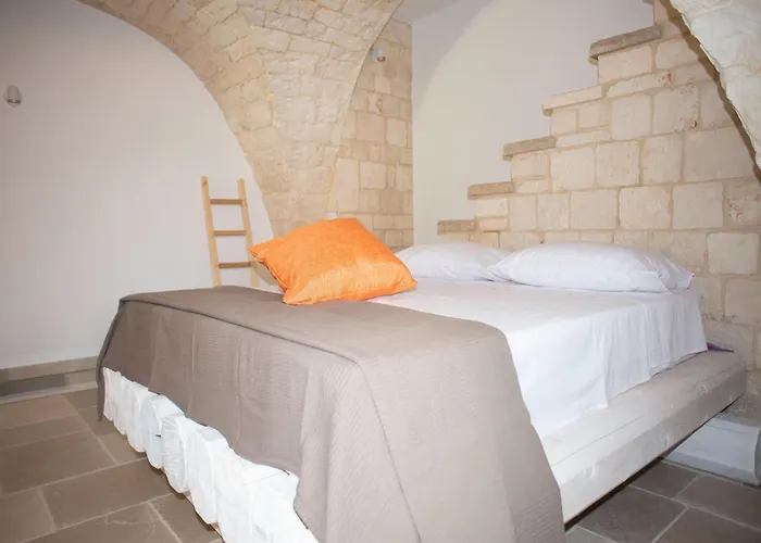 Tower House In Puglia With Pool Cisternino